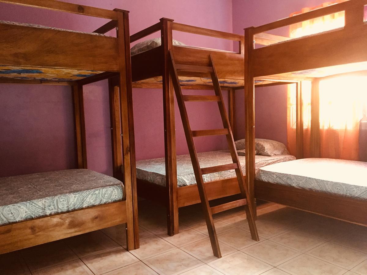 Yaad Hostel Бухта Монтего Экстерьер фото