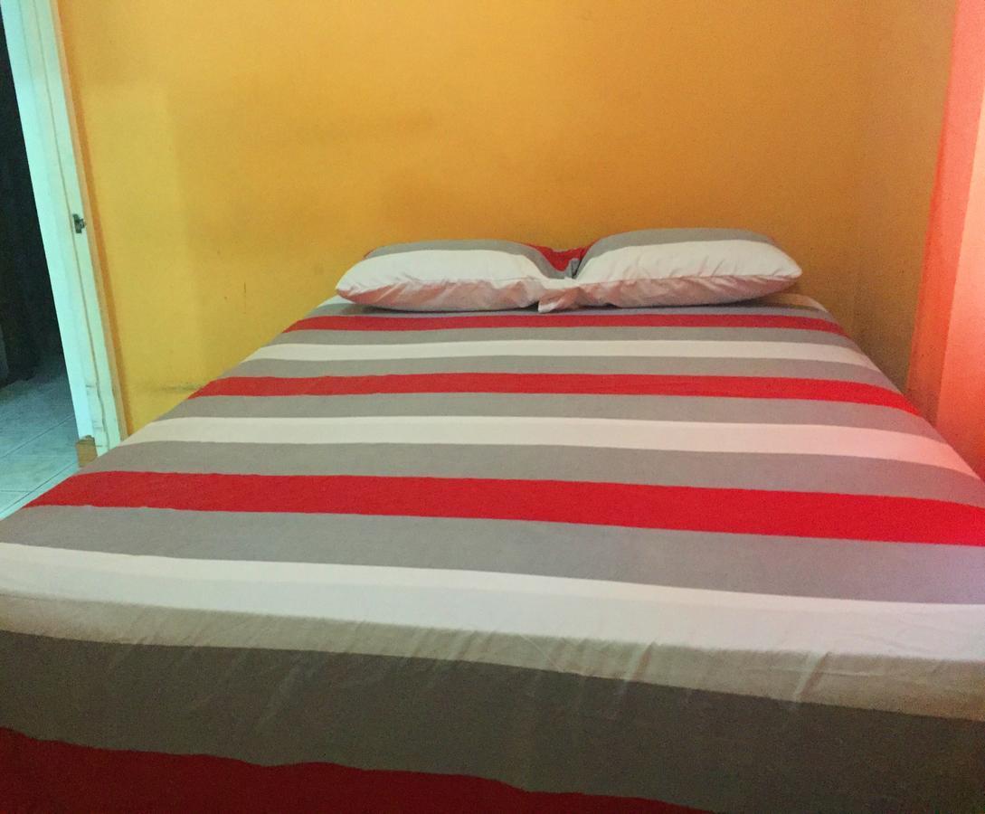 Yaad Hostel Бухта Монтего Экстерьер фото