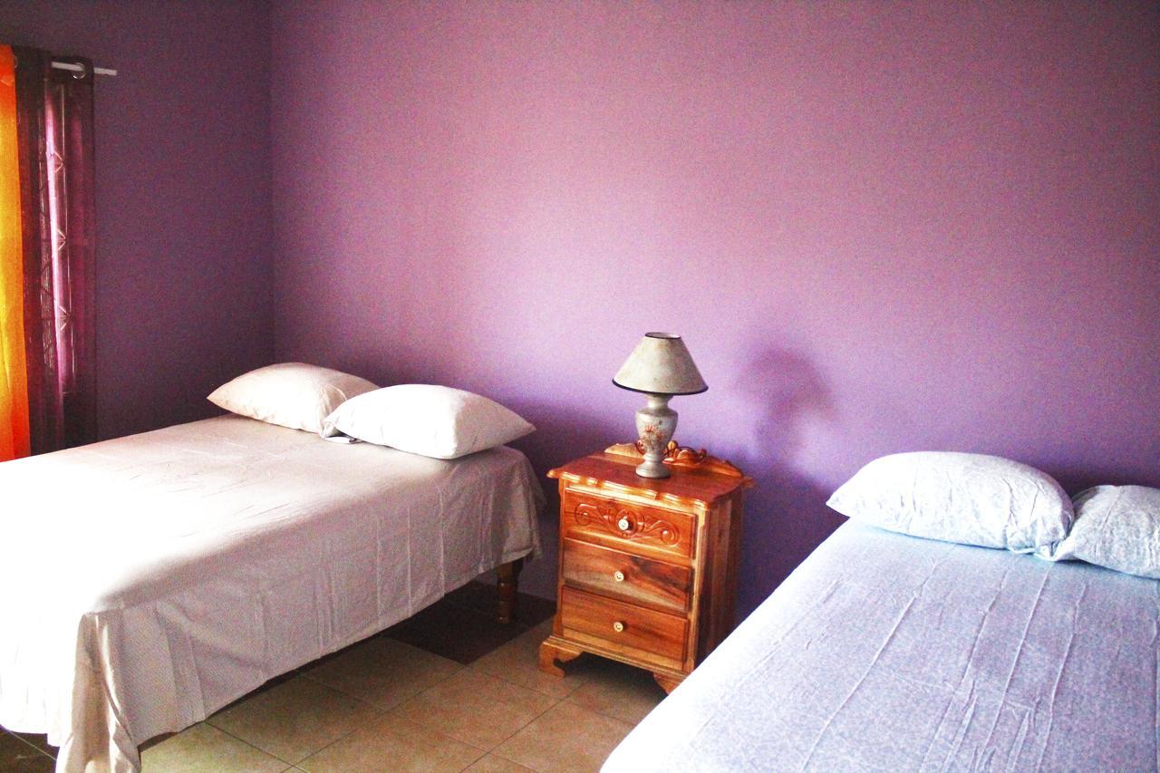 Yaad Hostel Бухта Монтего Экстерьер фото